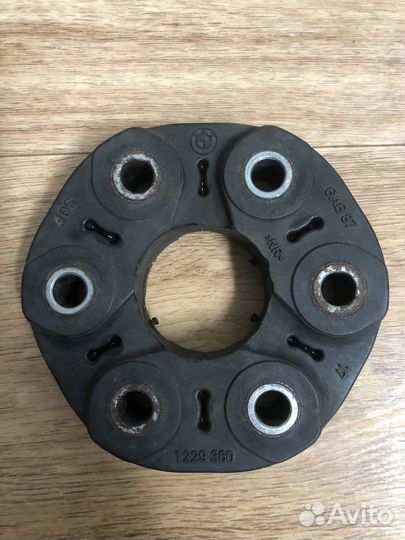 Муфта карданного вала BMW 26111229360