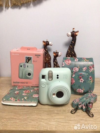 Фотоаппарат Fujifilm instax mini 12