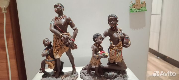 Настольная фигурка