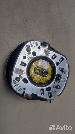 Подушка безопасности водителя Jeep Patriot 2010, 2011