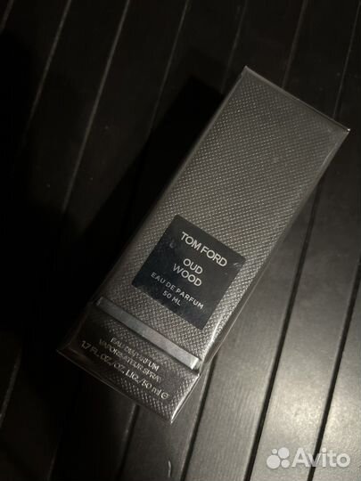 Парфюм Tom ford oud wood