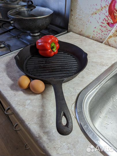 Большая сковорода гриль чугун (центр)
