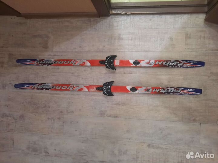 Беговые лыжи