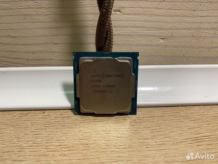 Процессор Intel pentium g4560
