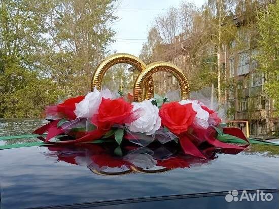 Свадебное украшение на машину