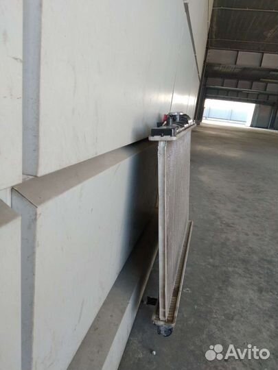 Радиатор на двс 6G 72