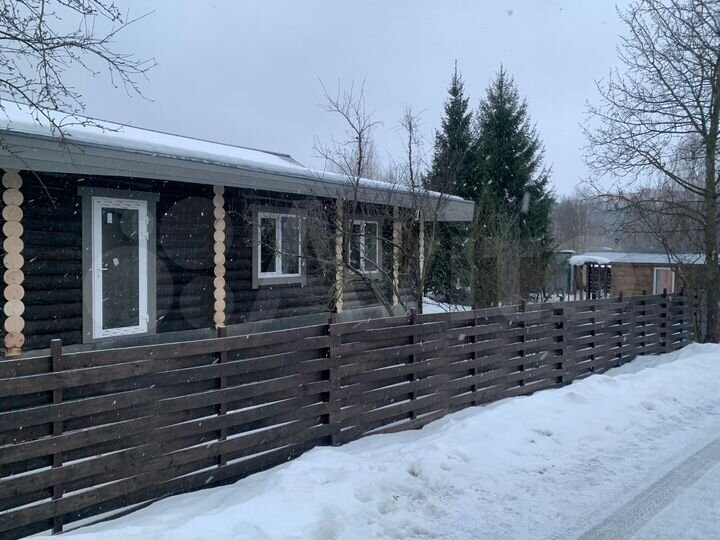 Коттедж 160 м² на участке 12 сот.