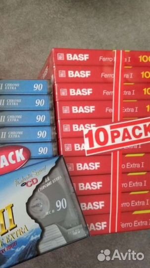 Чистые новые кассеты для магнитофона