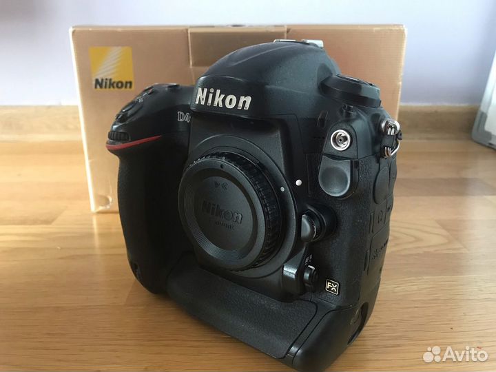 Nikon D4s body (пробег 115 тыс.кадров)