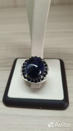 Серебряное кольцо с сапфиром