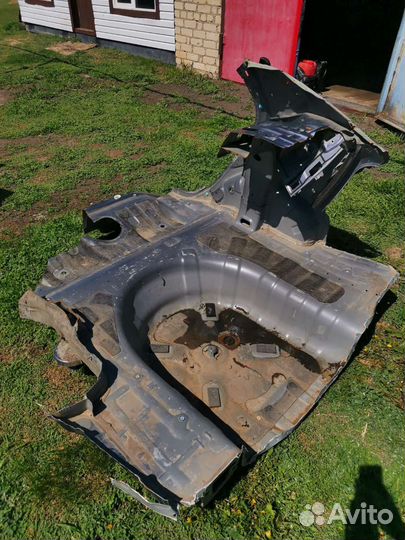 Ниша запасного колеса, ванна, корыто- Киа Рио 3