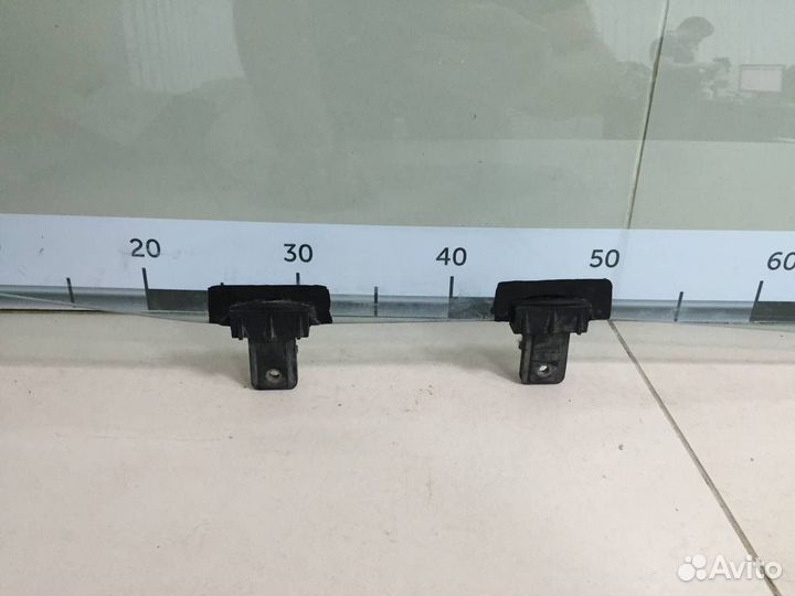 Стекло двери передней правой Hyundai Sonata 4 EF,T