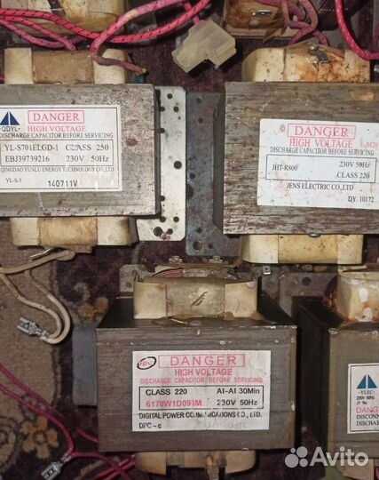 Трансформаторы от свч разные