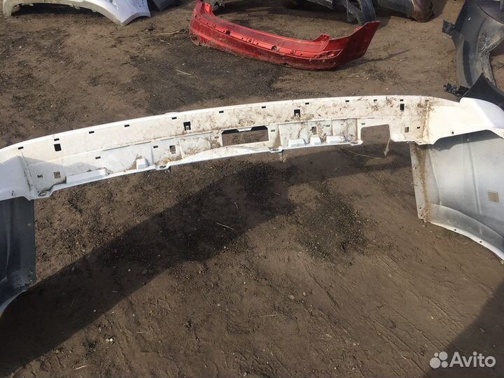 Бампер задний Toyota Land Cruiser