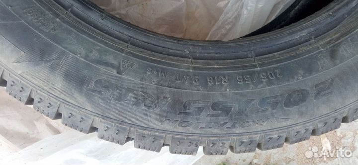 Pirelli Ice Zero 205/55 R16