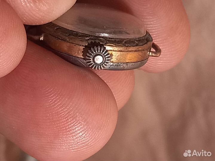 Часы старинные