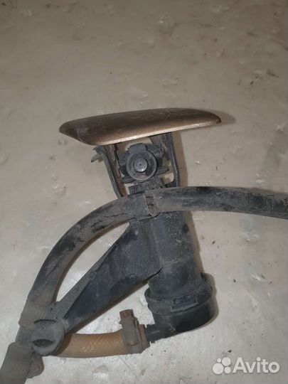 Форсунка омывателя фар nissan tiida