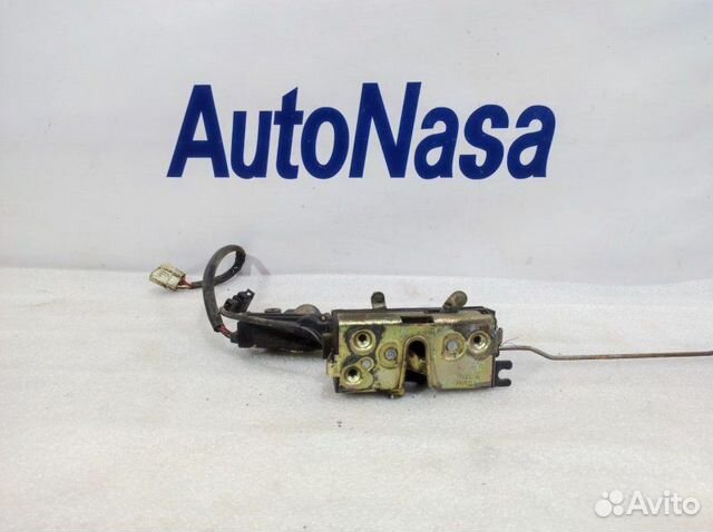 Замок двери передний левый Chevrolet Niva