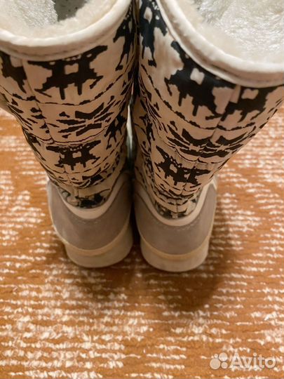 Дутики женские зимние