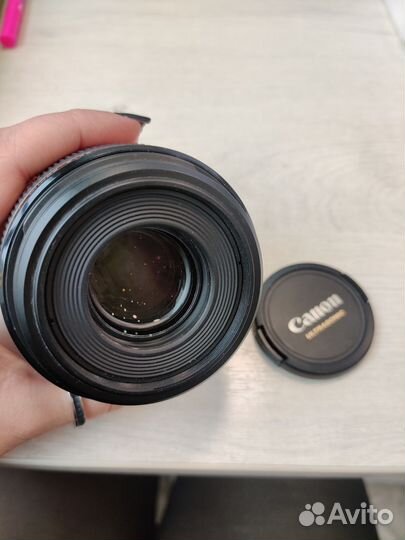 Canon EF-S 60mm f/2.8 Macro USM