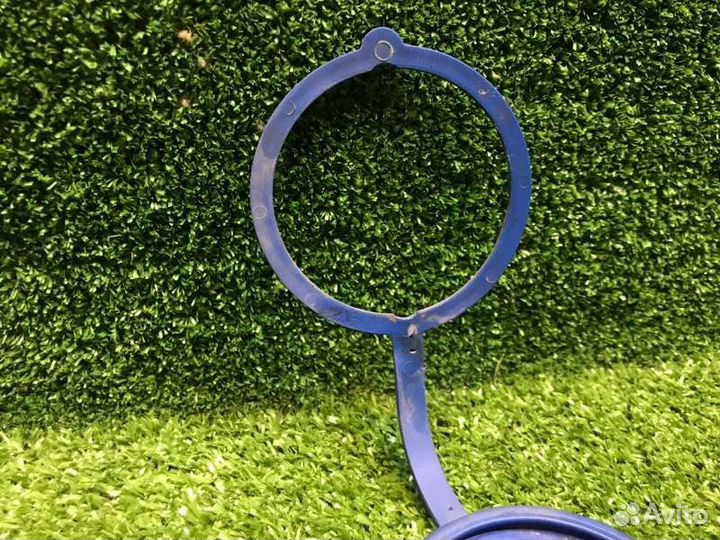 Крышка бачка омывателя Mercedes Glk