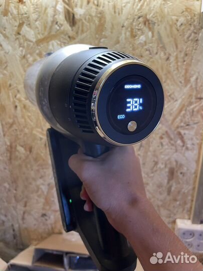 Пылесос вертикальный беспроводной redmond RV-UR375