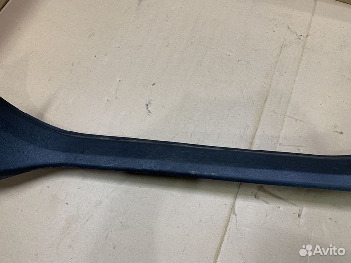 Накладка порога RH внутренняя opel astra j sedan