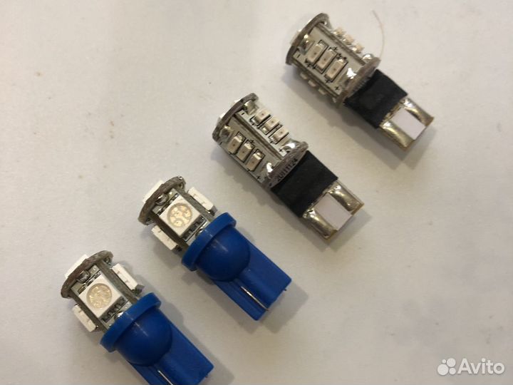 Лампы светодиодные красные W5W-15s14