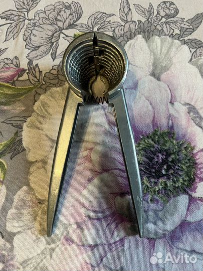 Тесторезка, орехоколка