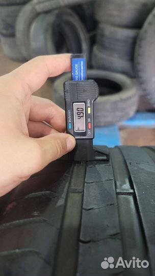 Pirelli P Zero PZ4 285/45 R21 113Y