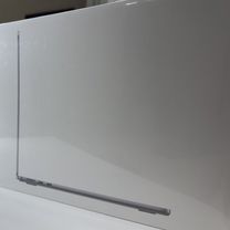 MacBook Air 13.6’ M2 8/256Gb В сером цвете