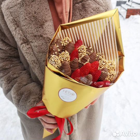 Клубника в шоколаде, Букеты с клубникой