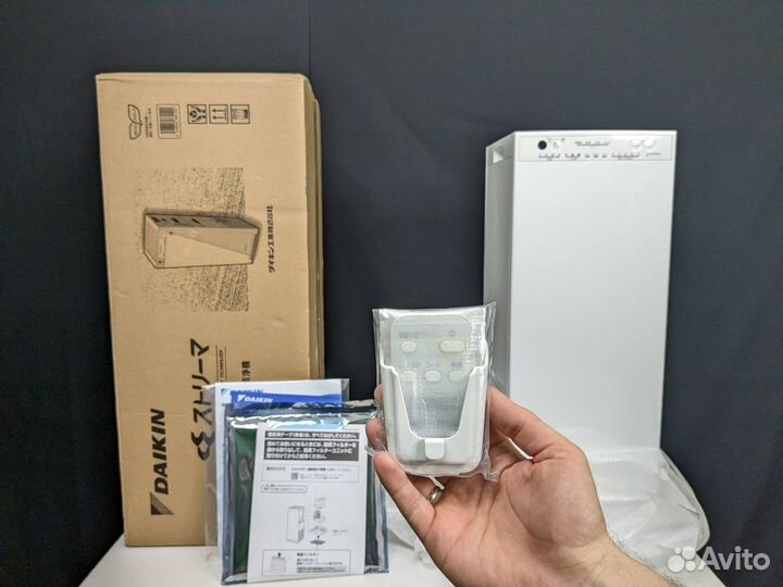 Увлажнитель/очиститель воздуха Daikin MCK55-W