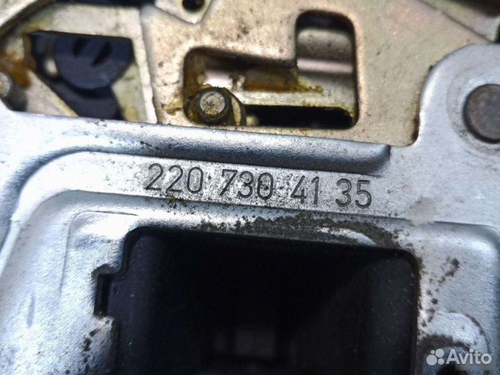 Замок двери задний левый Mercedes-Benz W220