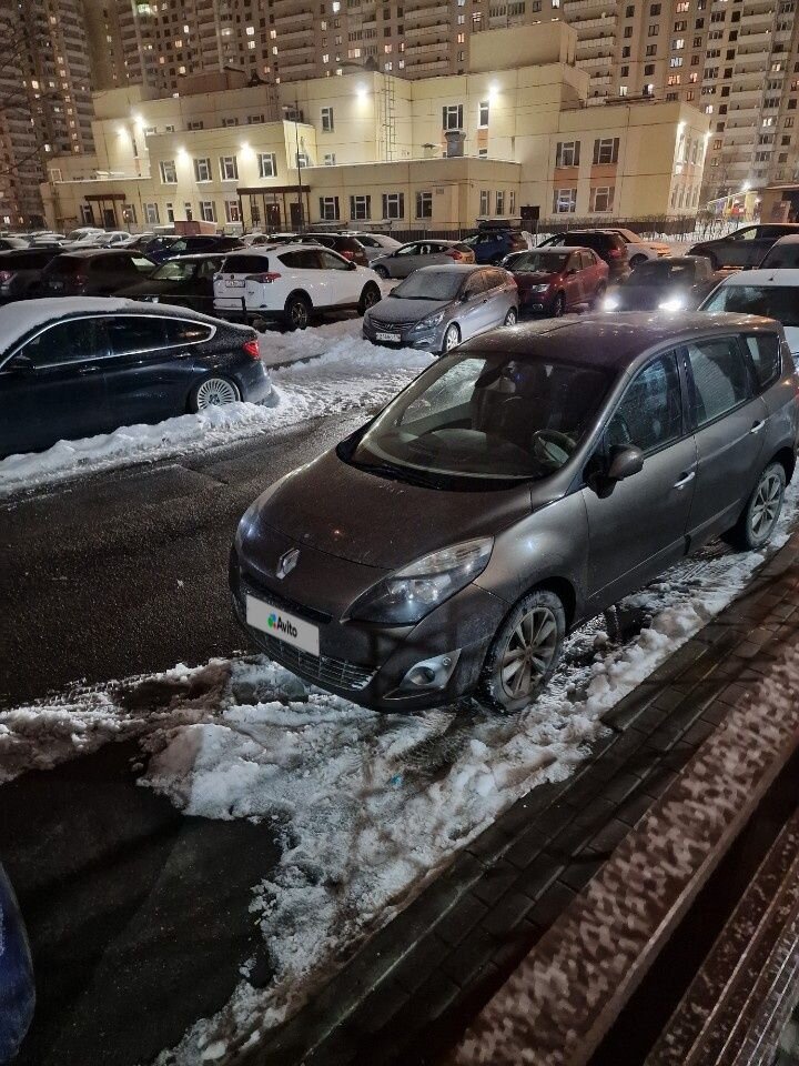 Renault Grand Scenic: фото владельца