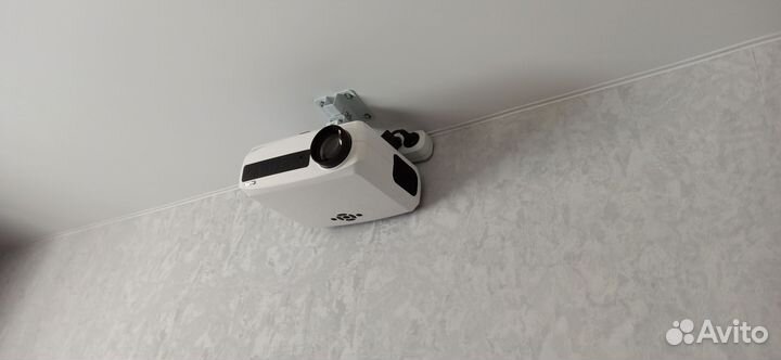 Проектор FullHD с AndroidTV приставкой