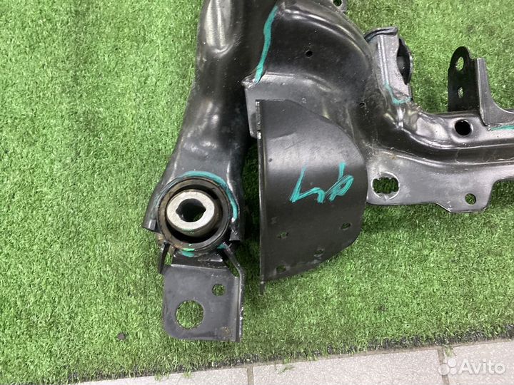 Подрамник подвески передний Mercedes-Benz