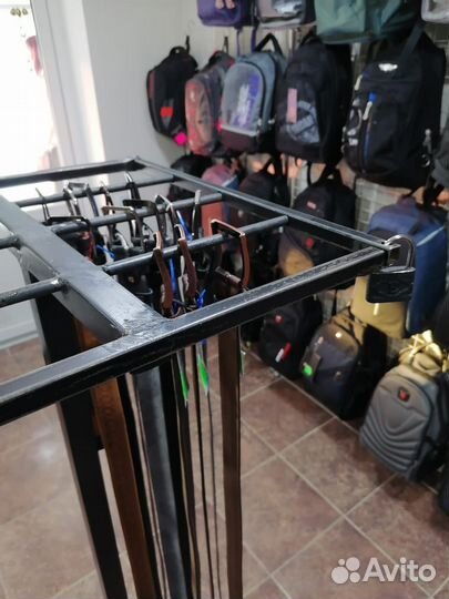 Вешалка для ремней