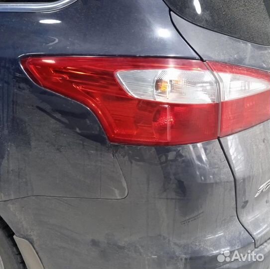 Задний фонарь на ford focus 3