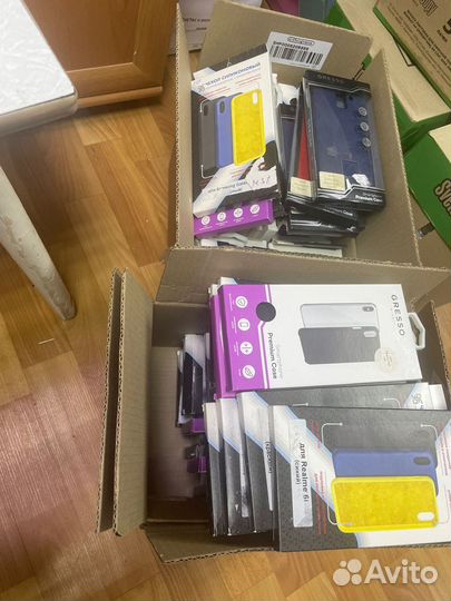 Чехлы на телефон