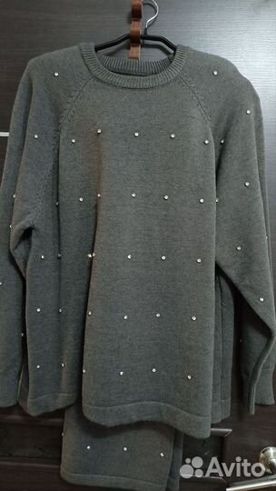 Трикотажный костюм с юбкой женский 46