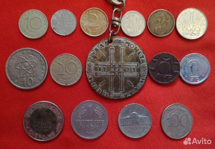 Коллекция монет,жетонов,коинов-1300 штук