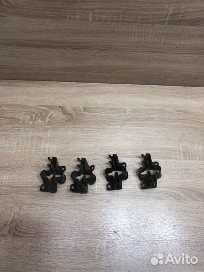 Замок капота Мерседес W203