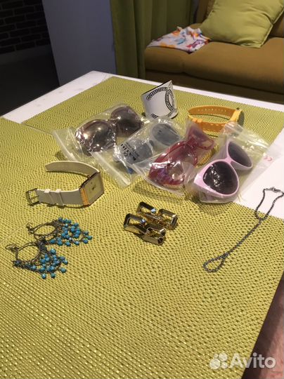 Аксессуары женские