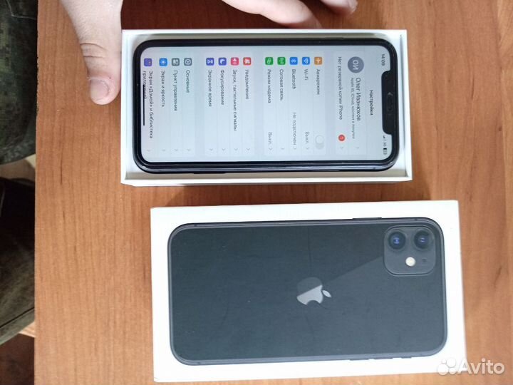 iPhone 11, 64 ГБ