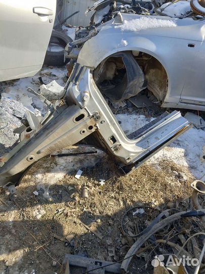 Renault sandero stepway 2 лонжерон стакан