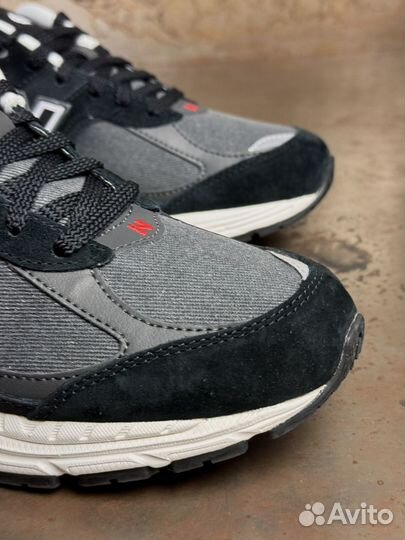 Кроссовки New Balance 2002R Black Sepia