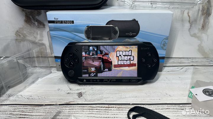 Игровая приставка psp e1008 64gb + 75 игр