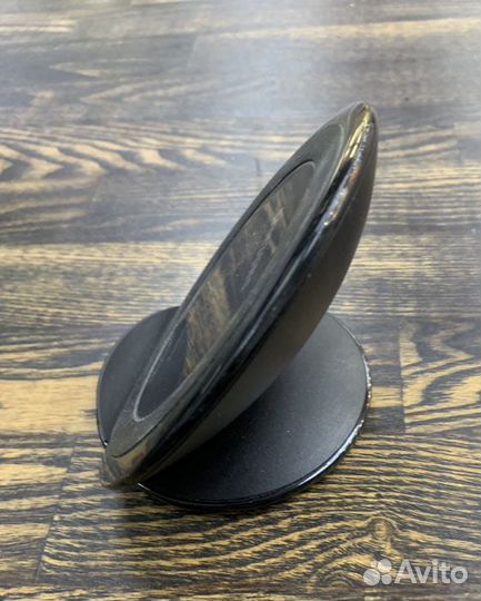 Sumsung Быстрое беспроводное зарядное устройство E