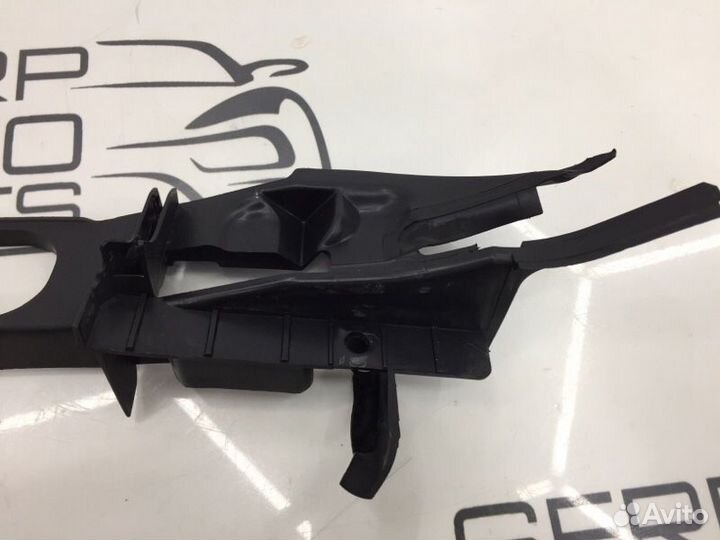 Накладка крыла передняя правая Ford Focus 2 CB4